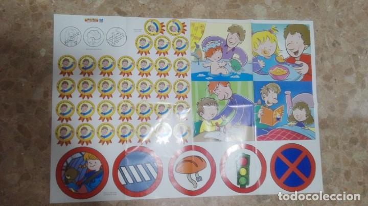 Sammelleidenschaft Andere Papierartikel: P&Oacute;STER N&ordm;4 ACTIVIDADES QUE REALIZAN LOS PAP&Aacute;S-MEDALLAS-MAESTRO INFANTIL-2013-N&ordm;111-EDIBA.