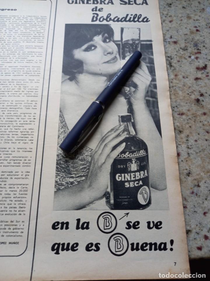 Otros art&iacute;culos de coleccionismo en papel: PUBLICIDAD VINTAGE . ANUNCIO GINEBRA SECA BOBADILLA. GRAN TAMA&Ntilde;O 13X34CM TRIUNFO JULIO 1967