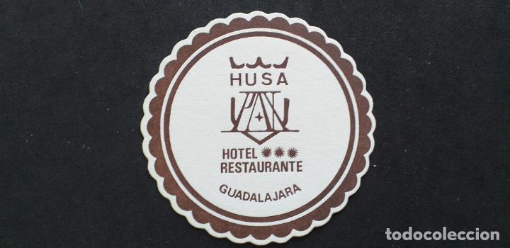 Sammelleidenschaft Andere Papierartikel: POSAVASOS-V28-III-90MM-HUSA PAX-HOTEL RESTAURANTE-GUADALAJARA