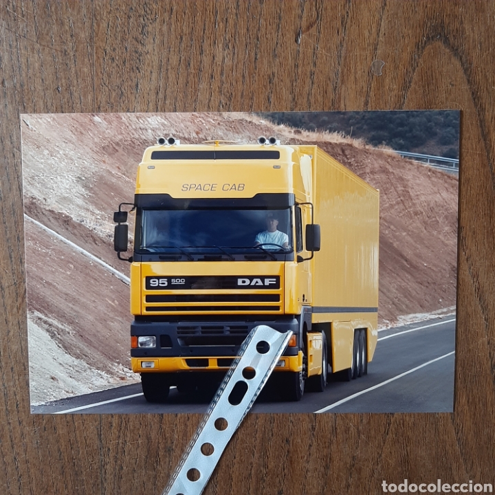 Outros artigos de papel: Fotograf&iacute;a camion daf 95 space cab