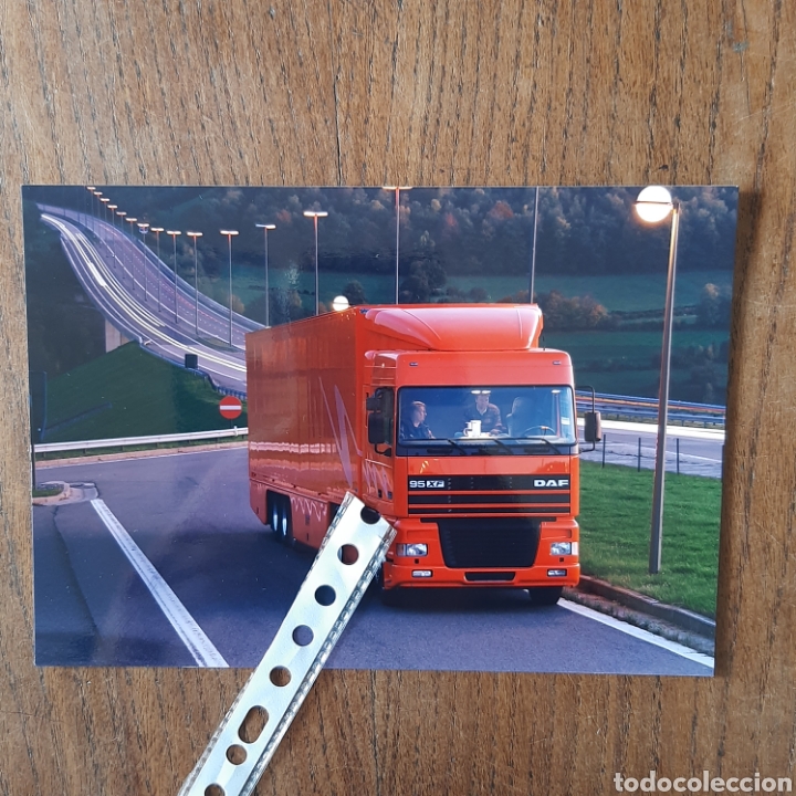 Outros artigos de papel: Fotograf&iacute;a camion daf xf