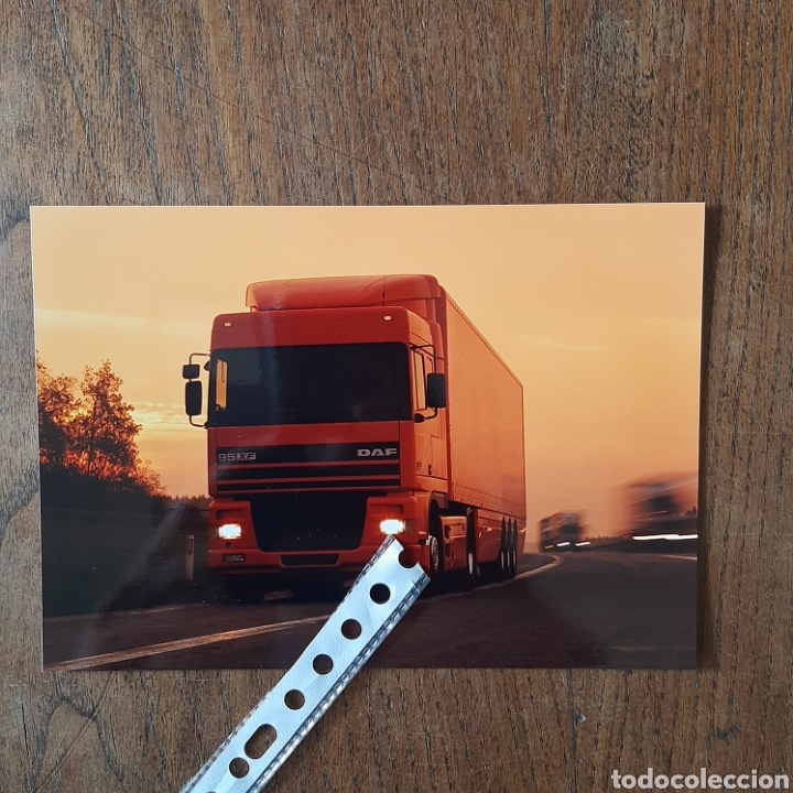 Outros artigos de papel: Fotograf&iacute;a camion daf xf