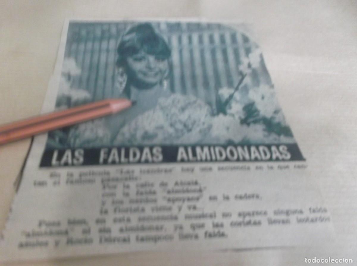 Otros Art&iacute;culos de Coleccionismo en Papel: RECORTE A&Ntilde;O 1968.- LA CANTANTE ROC&Iacute;O D&Uacute;RCAL , LAS FALDAS ALMIDONADAS