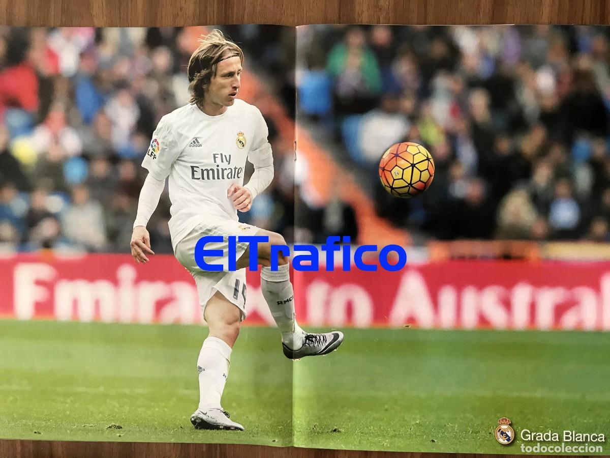 Otros Art&iacute;culos de Coleccionismo en Papel: POSTER CENTRAL REAL MADRID - LUKA MODRIC 29X45 CMS (4)
