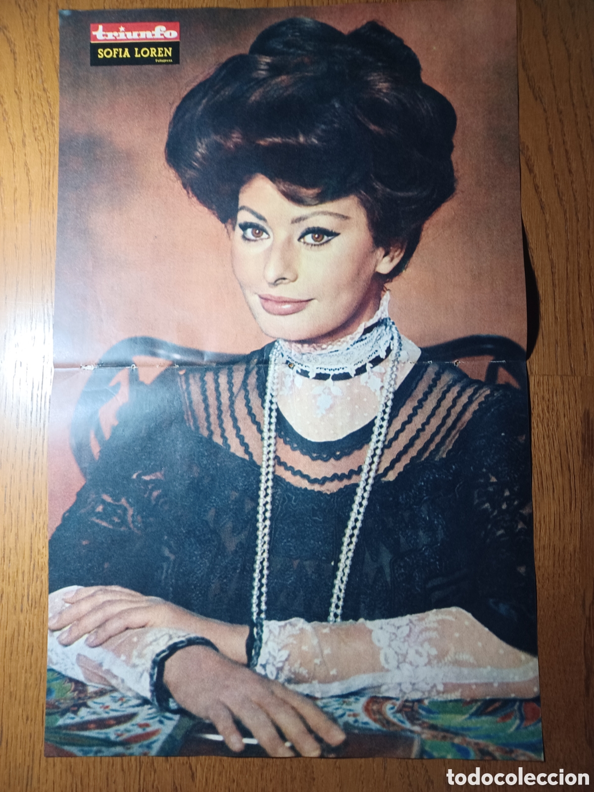 Outros artigos de papel: POSTER DE SOFIA LOREN A&Ntilde;O 1965 52 X 33 CM. CON REPORTAJE 4 P&Aacute;GINAS Y 8 FOTOS