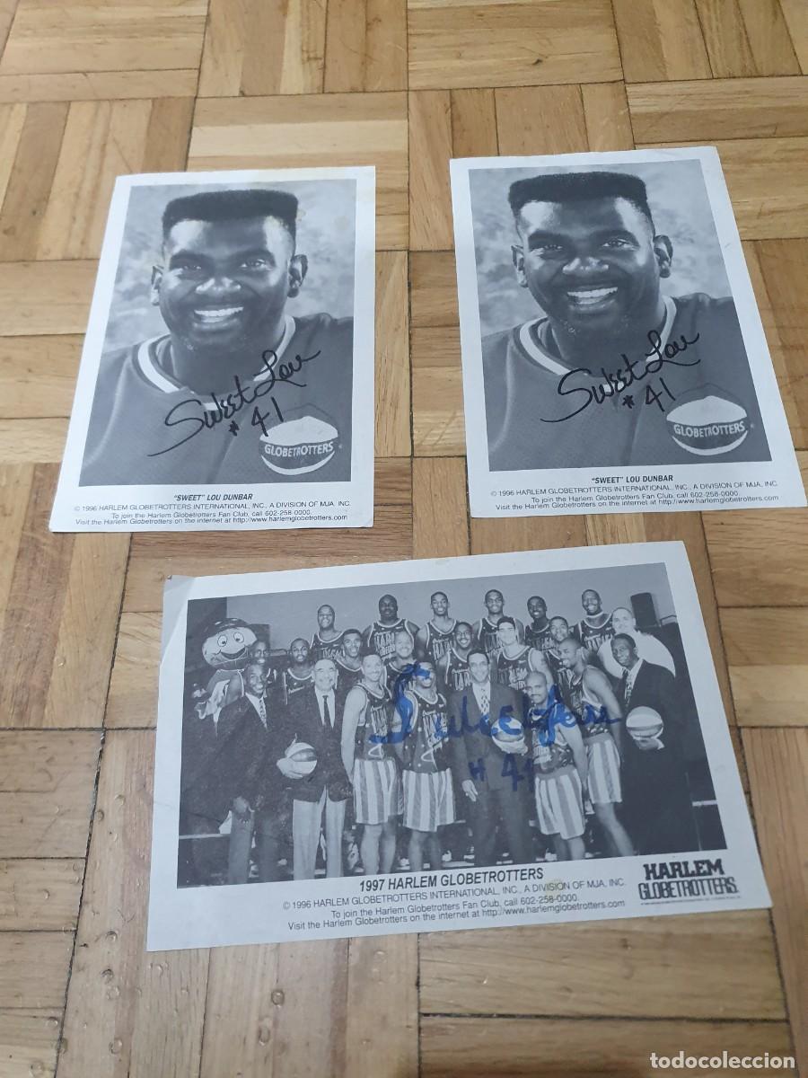 Paper Collecting Others: Lote 1804. 3 reproducciones de fotos de los Harlem Globettroters firmadas, 1996