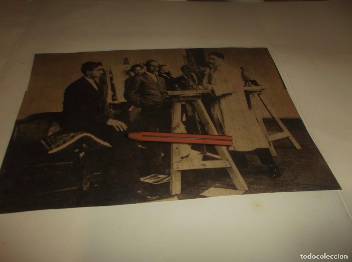 Otros Art&iacute;culos de Coleccionismo en Papel: RECORTE A&Ntilde;O 1970.(A&Ntilde;O 1913,EL ESCULTOR SEBASTI&Aacute;N MIRANDA,ENSU ESTUDIO CON TOREROS JOSELITO,EL GALLO