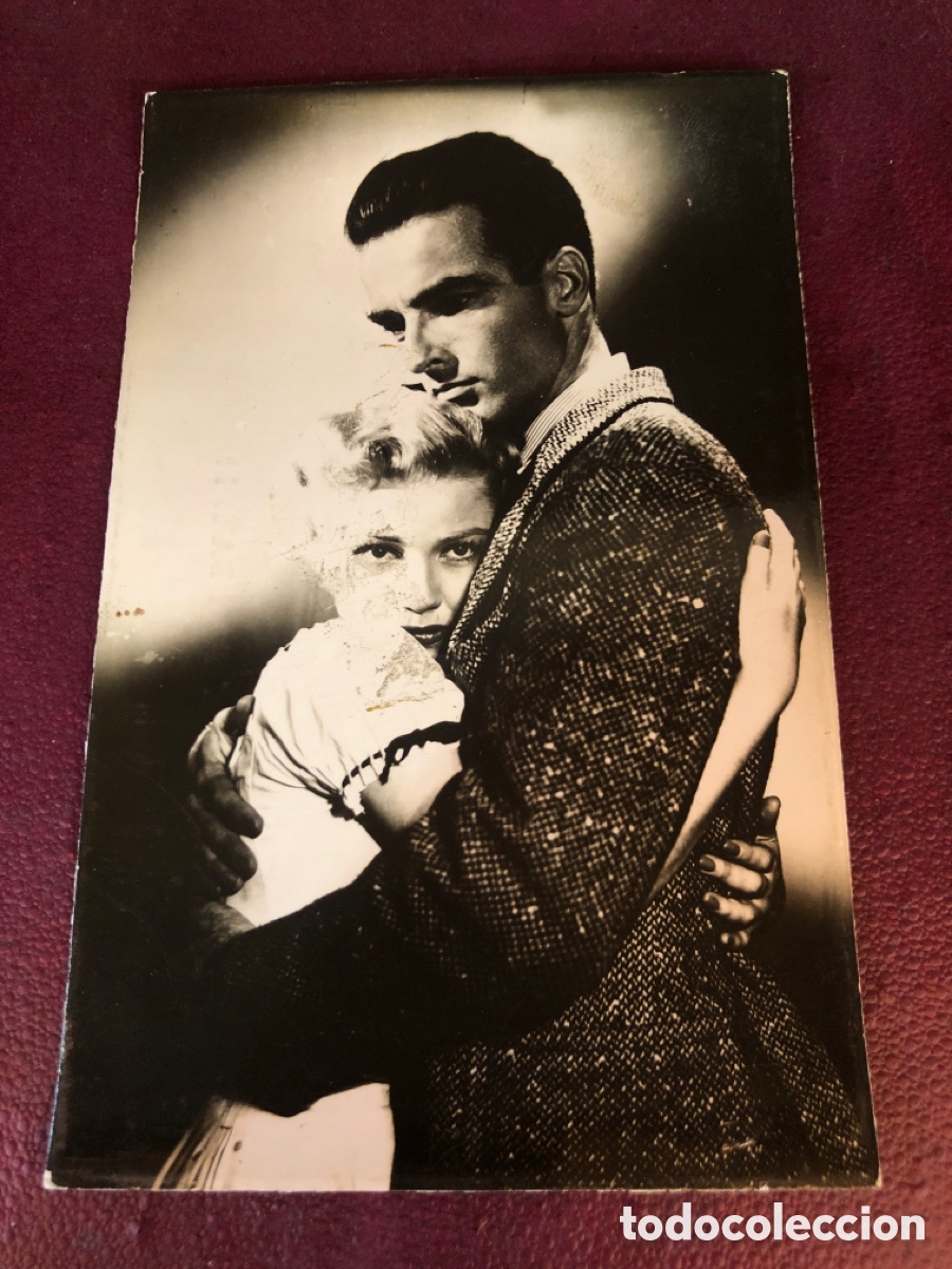 Paper Collecting Others: TARJETA TIPO POSTAL CROMO CINE MONTGOMERY CLIFT Y ANN BAXTER ( MARTE )
