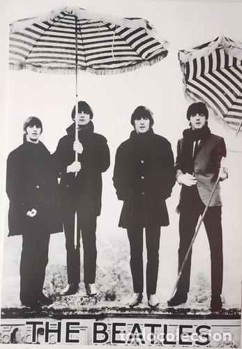 Otros art&iacute;culos de coleccionismo en papel: poster the beatles paraguas nuevo laser rock
