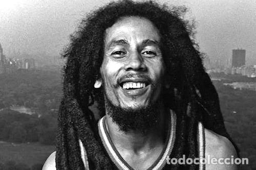 Otros Art&iacute;culos de Coleccionismo en Papel: poster bob marley 40x70 vinilo premium