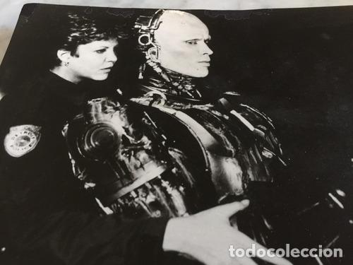 Otros Art&iacute;culos de Coleccionismo en Papel: robocop 1 ano 1987 escena peter weller
