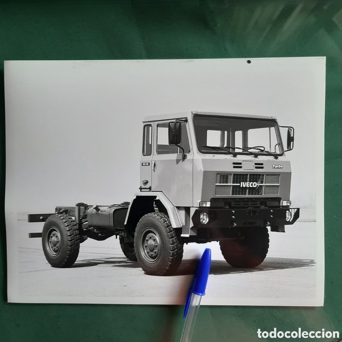 Paper Collecting Others: Fotograf&iacute;a camion Iveco 80.16 4x4