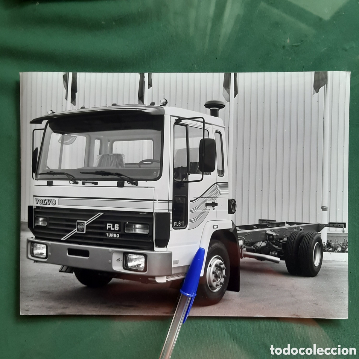 Paper Collecting Others: Fotograf&iacute;a camion volvo FL 6 Turbo 11