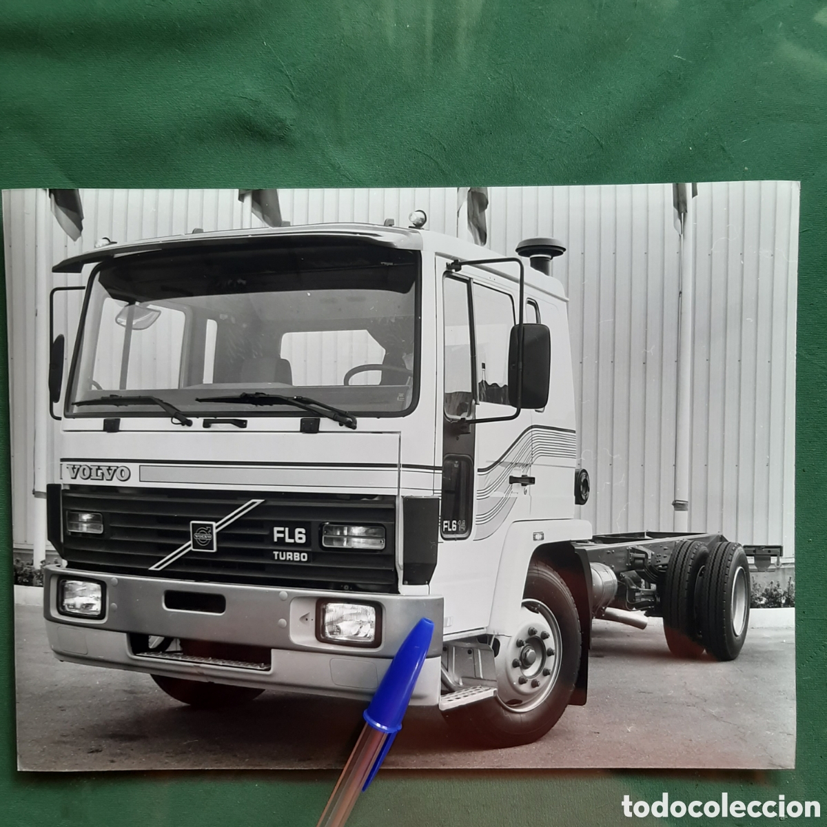 Paper Collecting Others: Fotograf&iacute;a camion volvo FL 6 Turbo 14