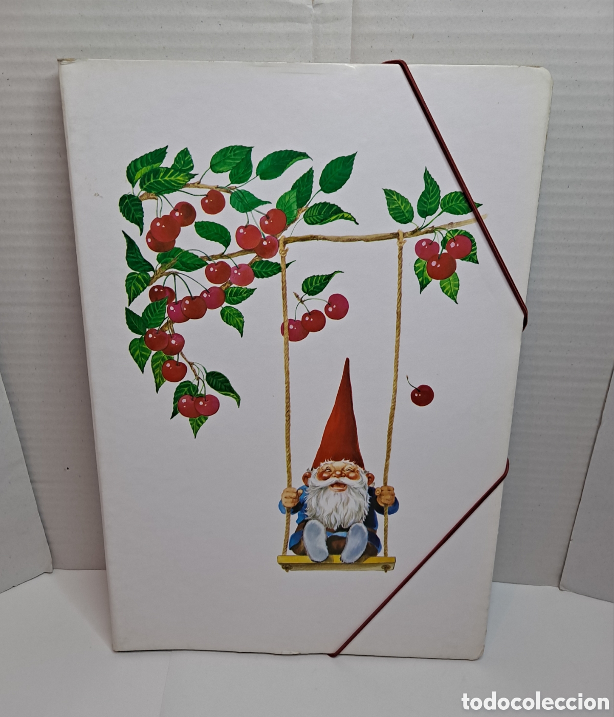 Otros art&iacute;culos de coleccionismo en papel: GNOMOS. CARPETA CLASIFICADORA. NUEVA. SIN ESTRENAR. 35 X 24 CM. STAR TOYS. A&Ntilde;OS 80.