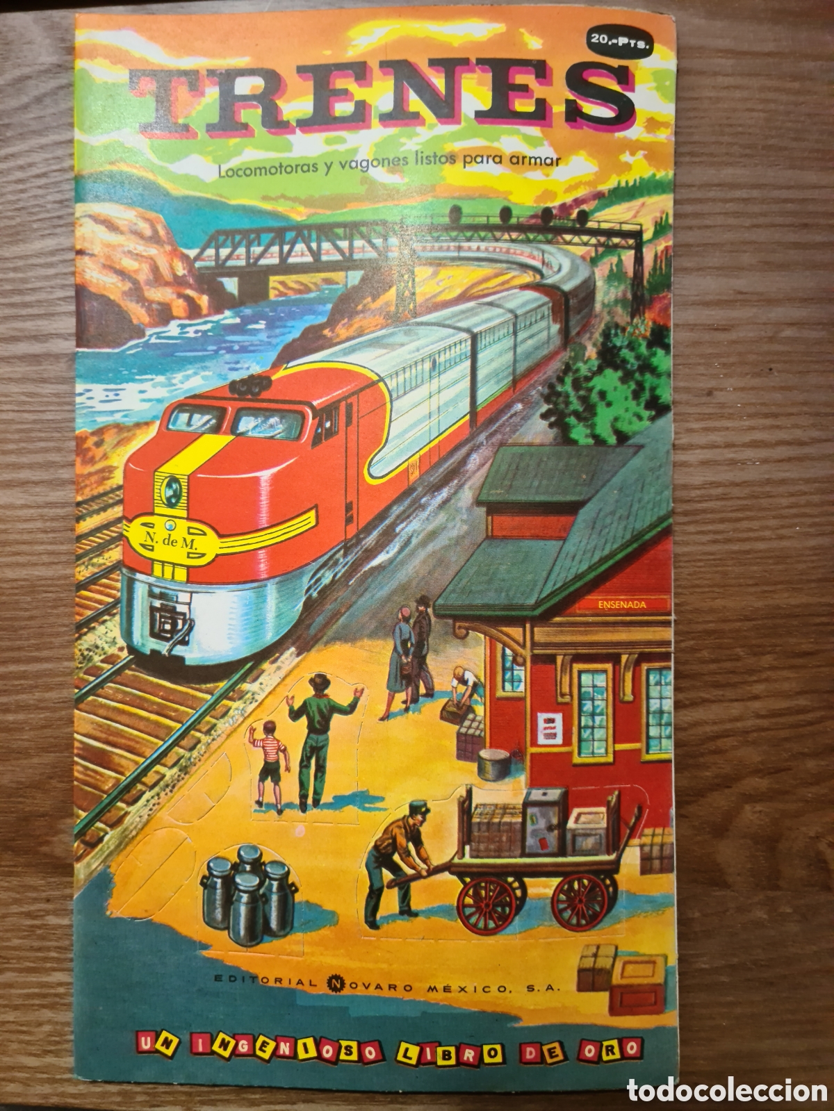 Otros art&iacute;culos de coleccionismo en papel: INGENIOSOS LIBROS DE ORO DE NOVARO - TRENES