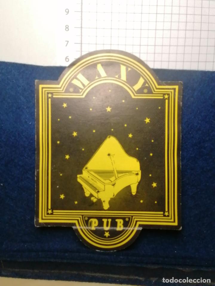 Altri oggetti di carta: POSAVASOS PUB MAXY FUENGIROLA TARJETA