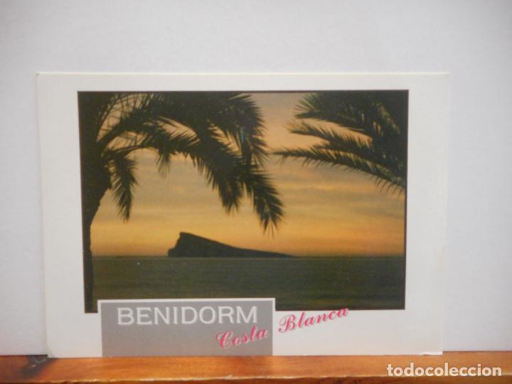 Collectionnisme Papier divers: BONITA POSTAL. BENIDORM AMANECER. COSTA BLANCA. NUEVA. MEDIDAS 15*10,5 CM.