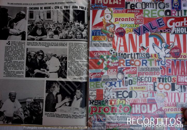 Paper Collecting Others: encarna sanxhez con el papa juan pablo ii