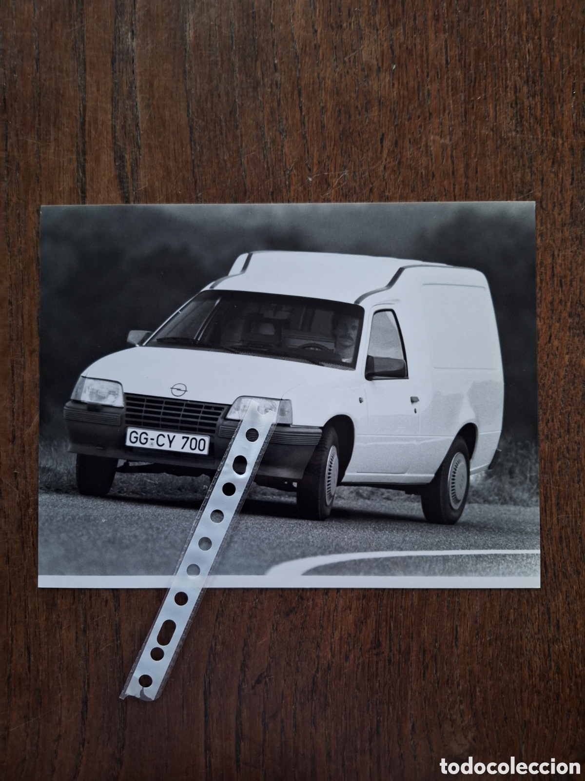 Outros artigos de papel: Fotograf&iacute;a furgoneta Opel Kadett Combo