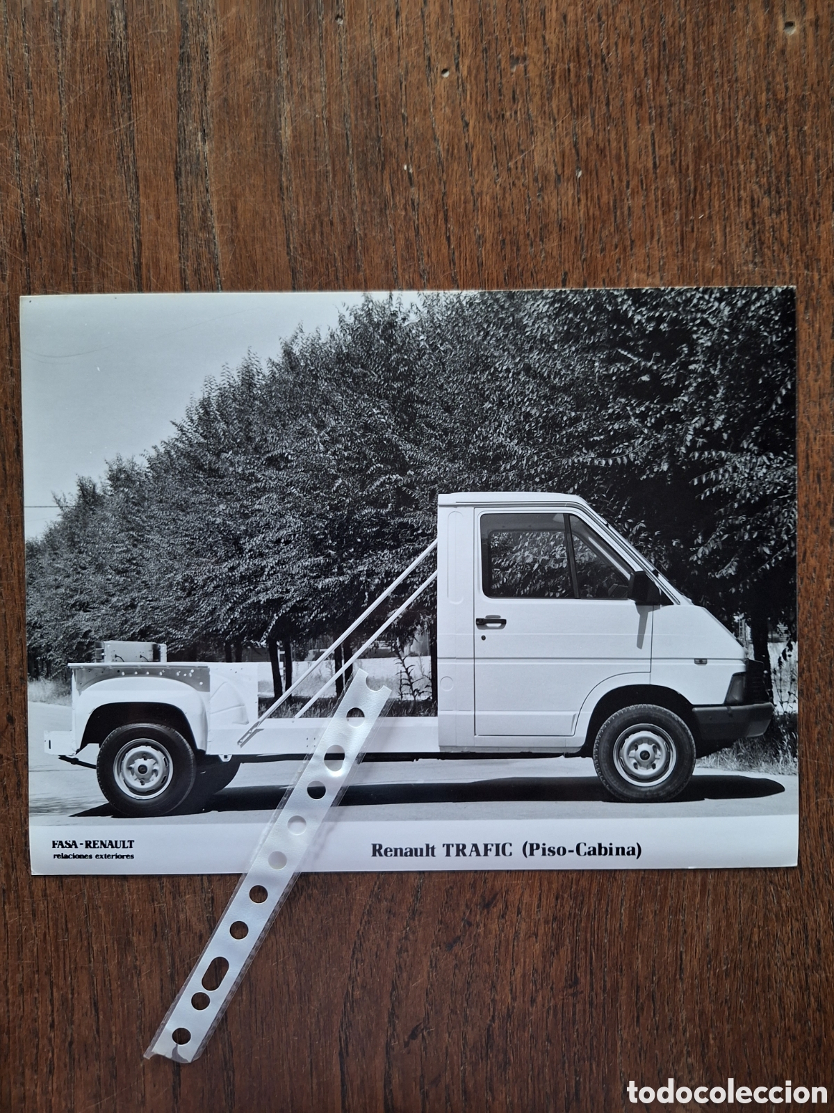 Outros artigos de papel: Fotograf&iacute;a furgoneta Renault Trafic