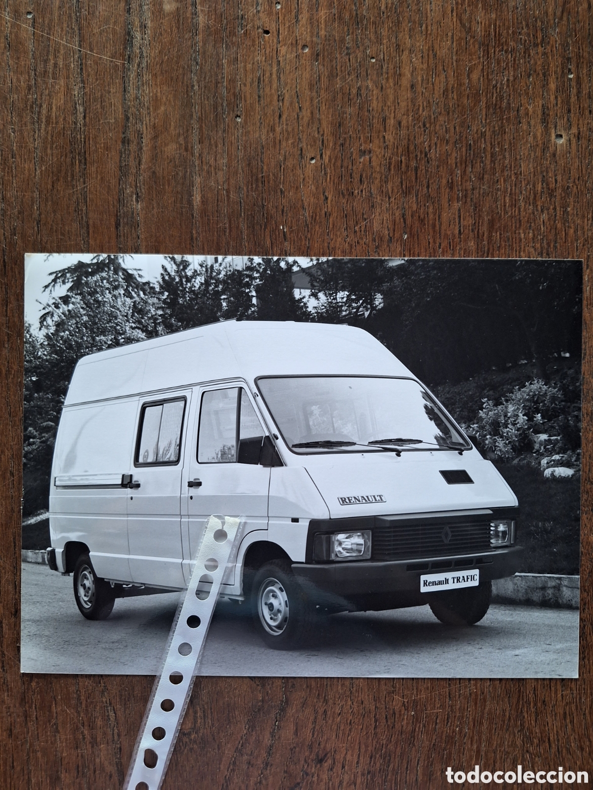 Outros artigos de papel: Fotograf&iacute;a furgoneta Renault Trafic