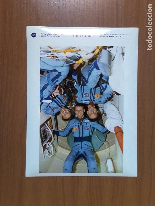 Paper Collecting Others: Foto original NASA tama&ntilde;o DIN A4, Misi&oacute;n STS-74 (STS074-318-003) - Space Shuttle