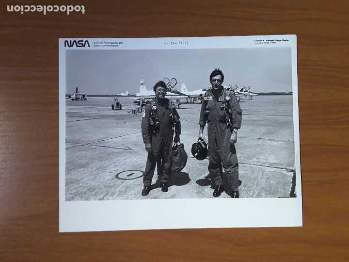 Paper Collecting Others: Foto original NASA tama&ntilde;o DIN A4, Misi&oacute;n STS-51L Challenger (S79-32297) - Space Shuttle