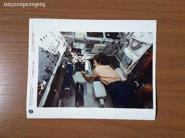 Outros artigos de papel: Foto original NASA tama&ntilde;o DIN A4, Misi&oacute;n STS-66 (STS066-21-029) - Space Shuttle