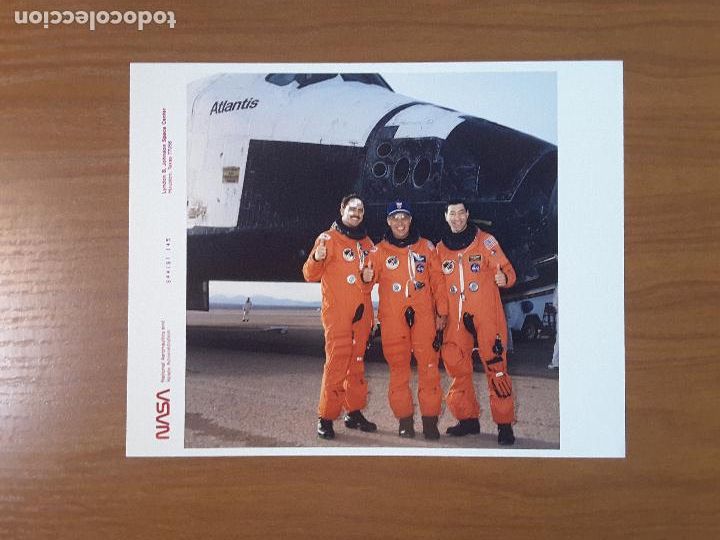 Outros artigos de papel: Foto original NASA tama&ntilde;o DIN A4, Misi&oacute;n STS-44 (S44-S-145) - Space Shuttle