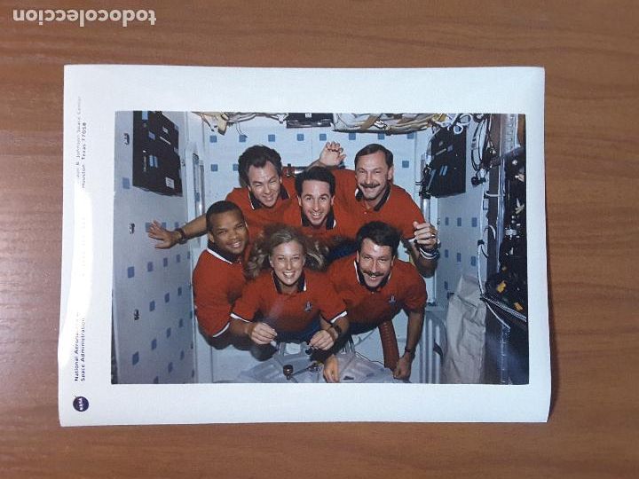 Paper Collecting Others: Foto original NASA tama&ntilde;o DIN A4, Misi&oacute;n STS-85 (STS085-320-020) - Space Shuttle
