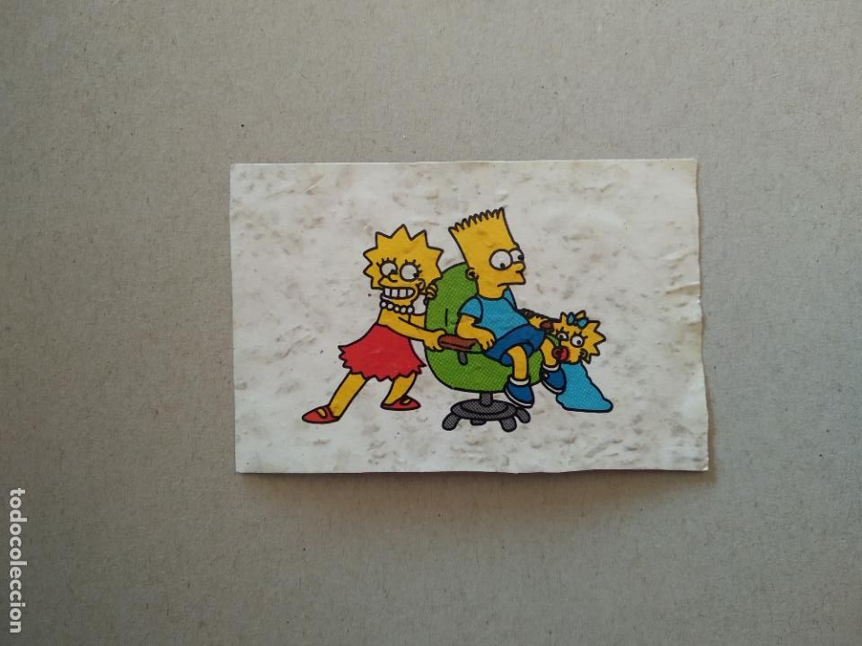 Otros Art&iacute;culos de Coleccionismo en Papel: TROZO CART&Oacute;N LOS SIMPSONS BART LISA MAGGIE