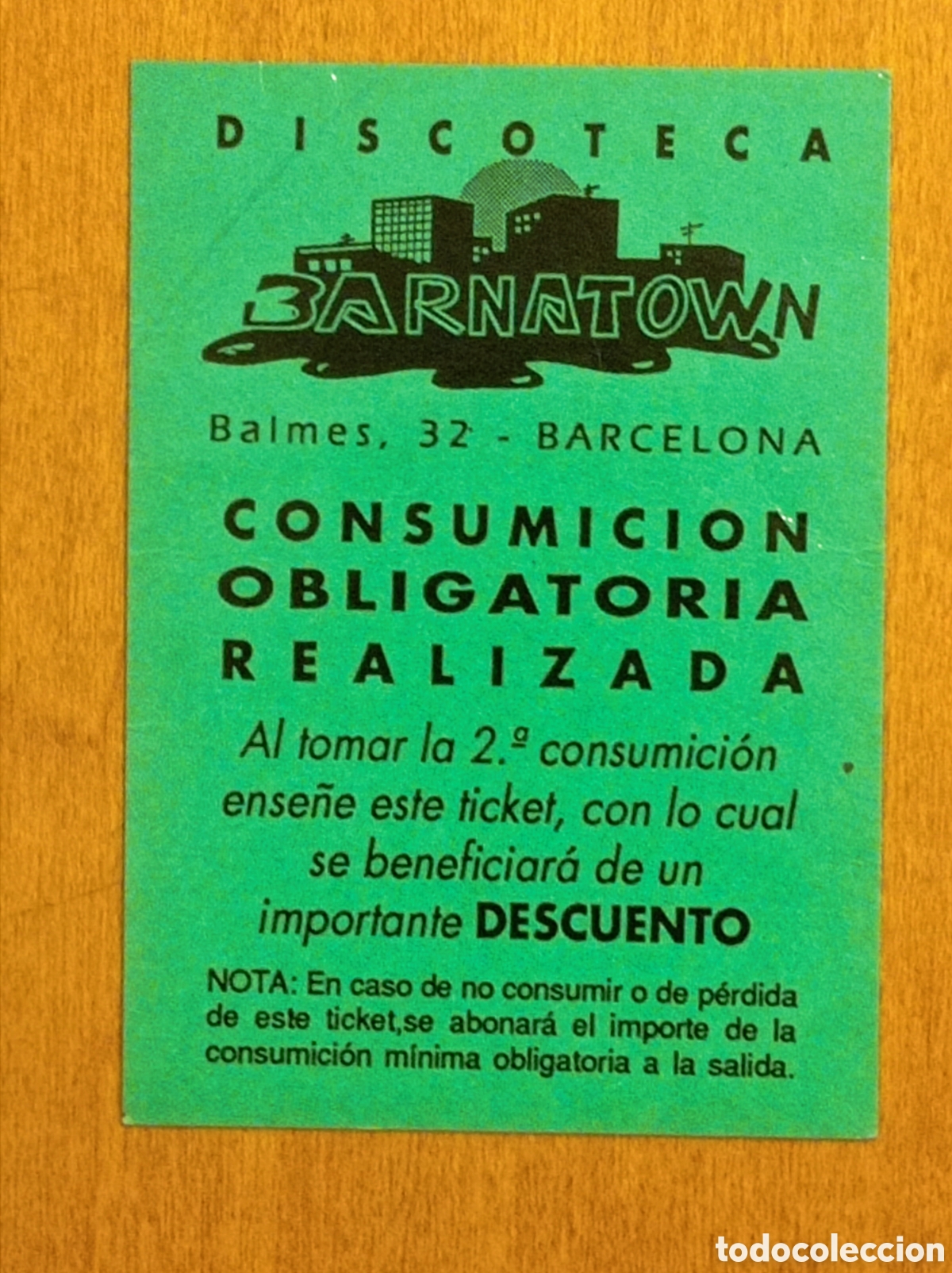 Otros art&iacute;culos de coleccionismo en papel: Flyer invitaci&oacute;n discoteca Barnatown - Foto 1