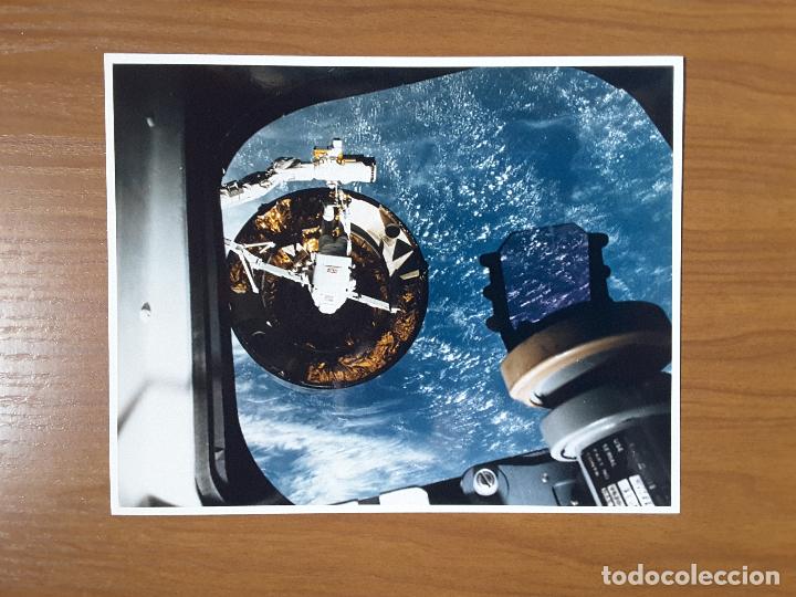 Outros artigos de papel: Foto original NASA tama&ntilde;o DIN A4, Misi&oacute;n STS-49 (S49-36-006) - Space Shuttle