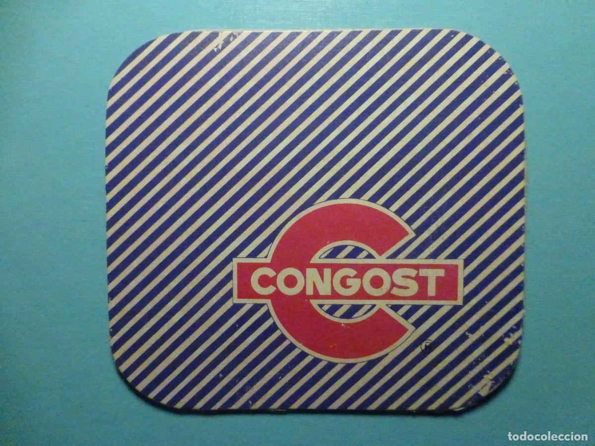 Paper Collecting Others: Posavasos Congost