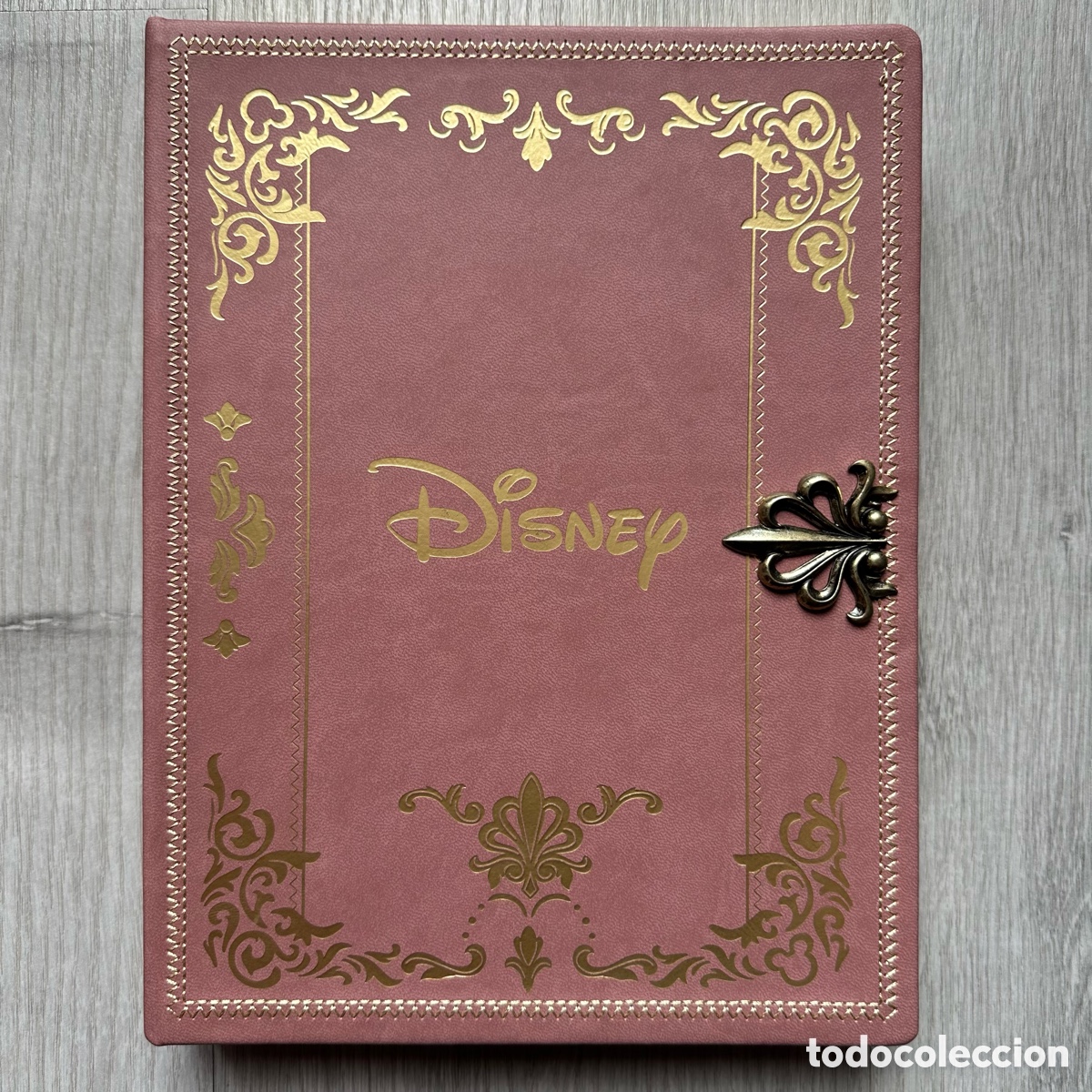 Otros art&iacute;culos de coleccionismo en papel: Diario Mickey y sus Amigos, Disney Store.