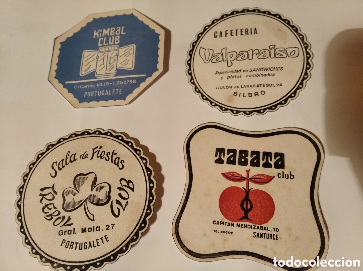 Outros artigos de papel: Cuatro posavasos antiguos