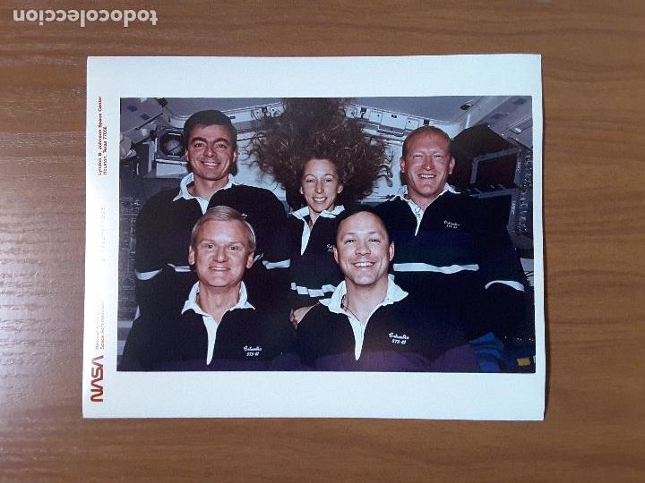 Outros artigos de papel: Foto original NASA tama&ntilde;o DIN A4, Misi&oacute;n STS-62 (STS062-17-025) - Space Shuttle