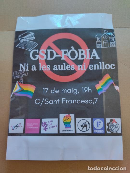 Otros art&iacute;culos de coleccionismo en papel: TIPO CARTEL GSD-FOBIA NI A LES AULES NI ENLLOC STOP BULLYING LGTBIQ+ LESBIANAS GAYS TRANSEXUALES
