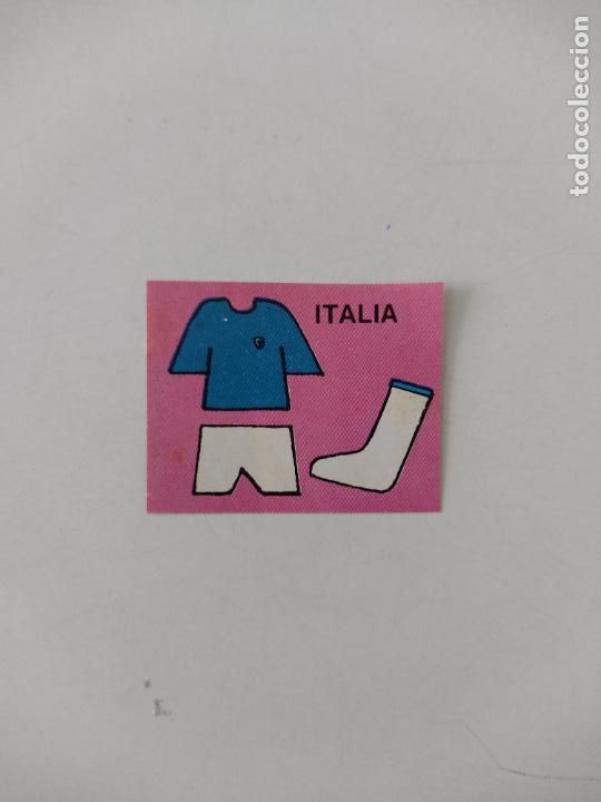 Otros art&iacute;culos de coleccionismo en papel: RECORTE DE PAPEL CAMISETA PANTALON EQUIPACI&Oacute;N ITALIA MUNDIAL 1982 WORLD CUP 82