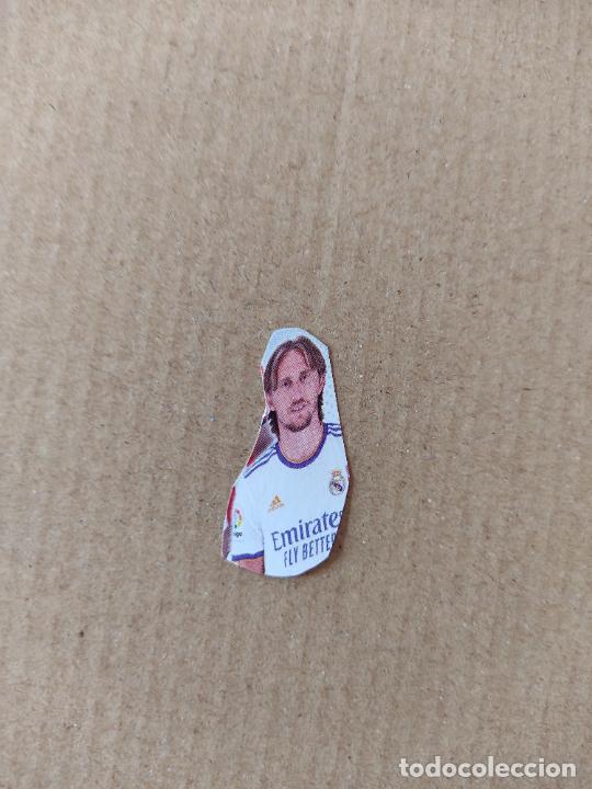 Otros Art&iacute;culos de Coleccionismo en Papel: RECORTE DE PAPEL FUTBOL MODRIC REAL MADRID MIDE 3,2CM X 2CM