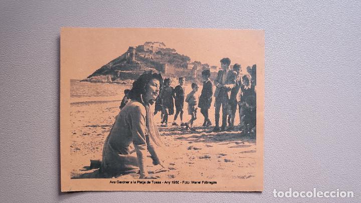 Otros Art&iacute;culos de Coleccionismo en Papel: TARJETA CARTULINA FOTO TOSSA DE MAR AVA GARDNER PLATJA MURALLES PANDORA CINE FABREGAS 1950