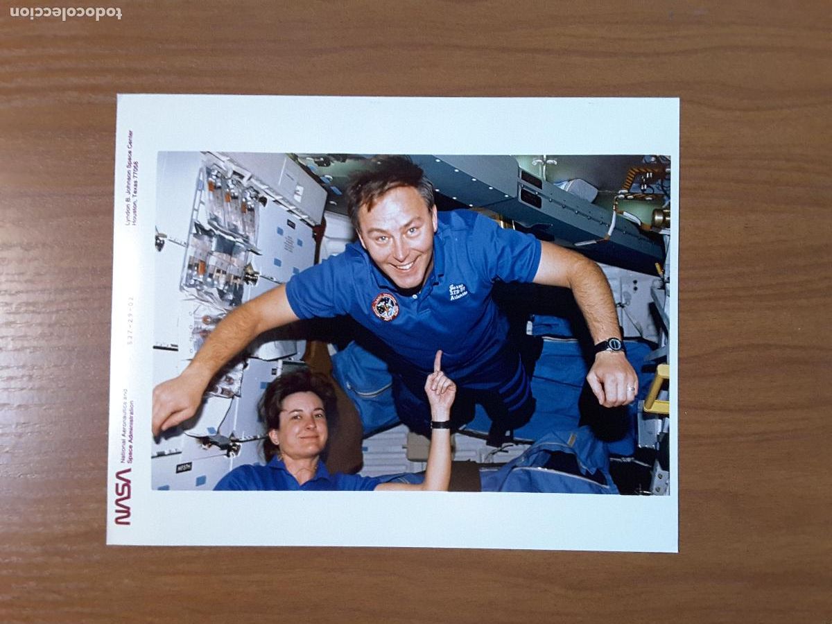 Outros artigos de papel: Foto original NASA tama&ntilde;o DIN A4, Misi&oacute;n STS-37 (S37-29-002) - Space Shuttle