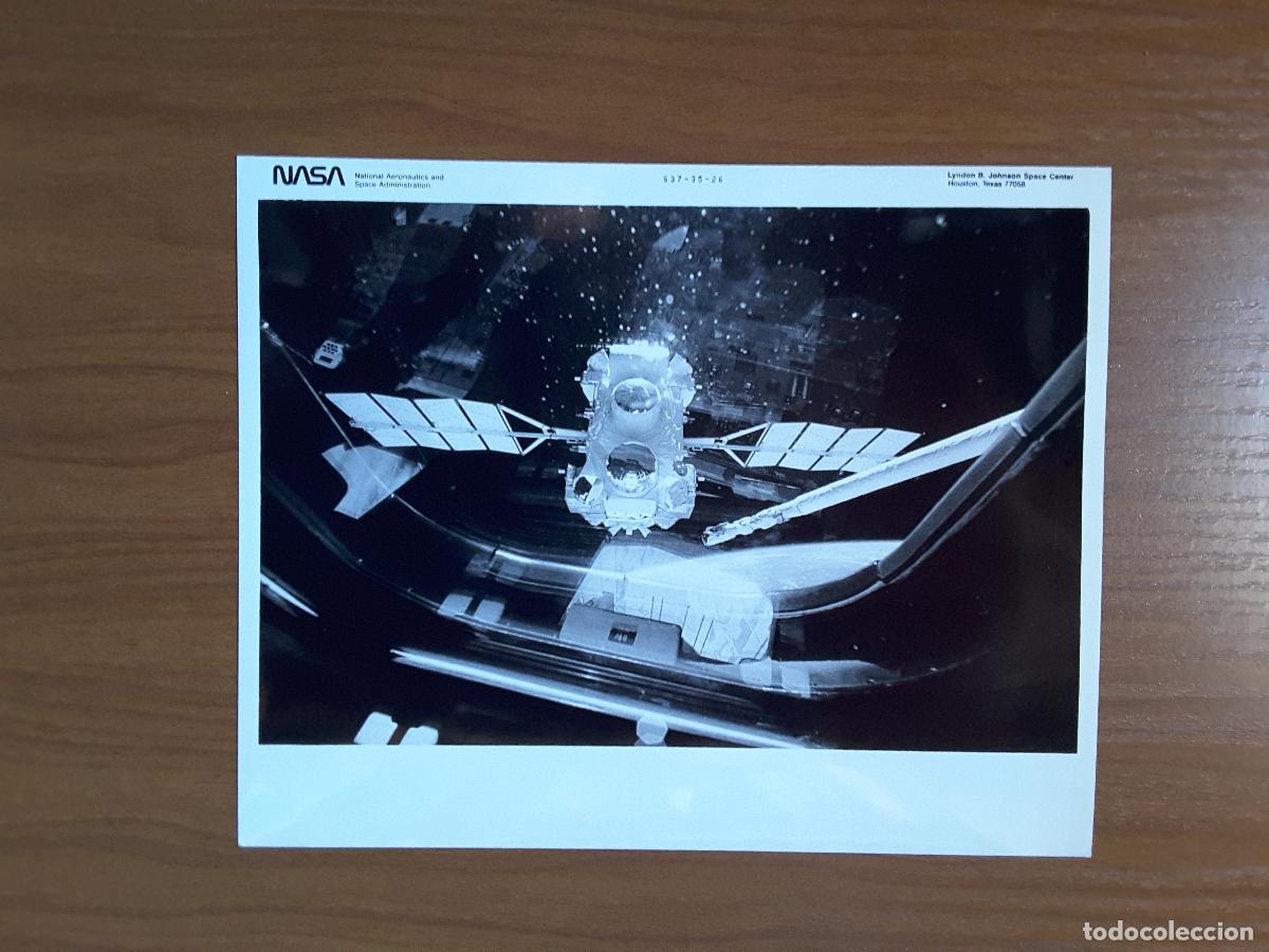 Paper Collecting Others: Foto original NASA tama&ntilde;o DIN A4, Misi&oacute;n STS-37 (S37-35-026) - Space Shuttle