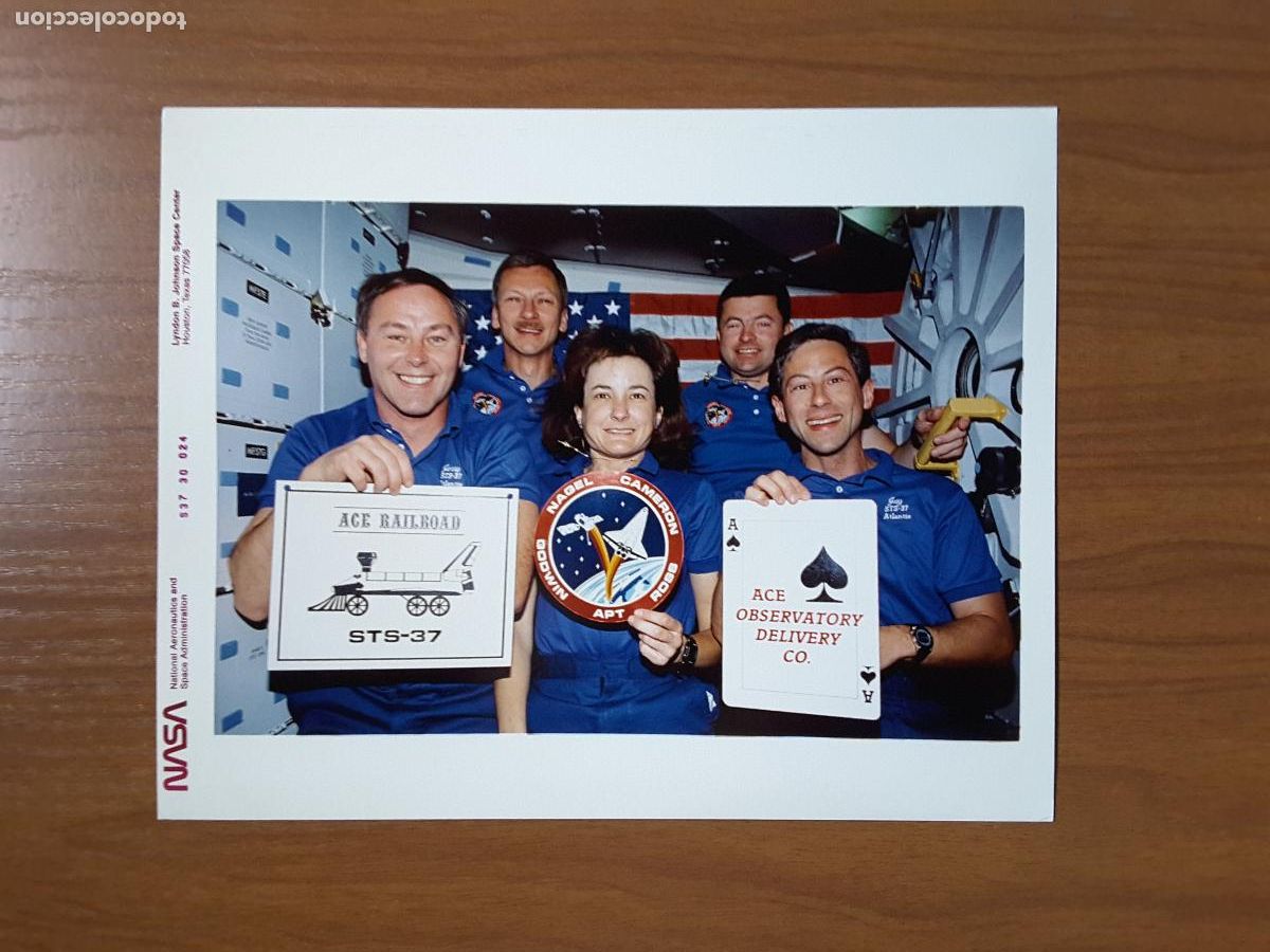 Outros artigos de papel: Foto original NASA tama&ntilde;o DIN A4, Misi&oacute;n STS-37 (S37-30-024)- Space Shuttle