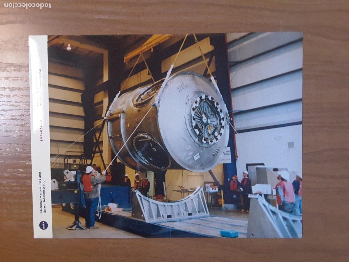 Outros artigos de papel: Foto original NASA tama&ntilde;o DIN A4, S97-03620 - ISS