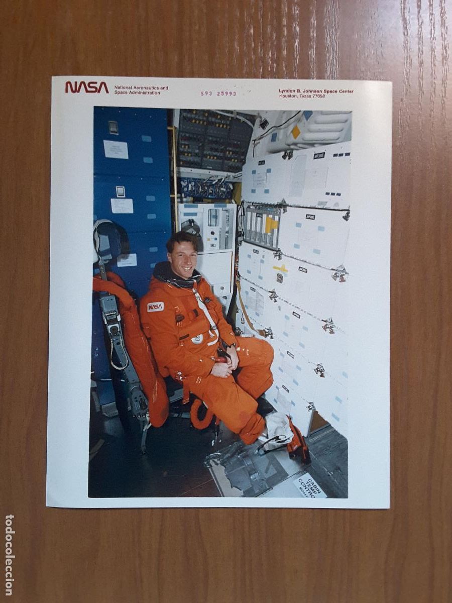 Outros artigos de papel: Foto original NASA tama&ntilde;o DIN A4, (S93 25993) - Foale