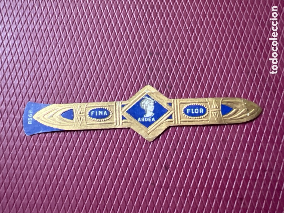 Paper Collecting Others: V101. ANILLAS DE PUROS VITOLA VITOLAS CIGAR BANDS BAGUES DE CIGARE BAUCHBINDEN SIGAREN BANDEN