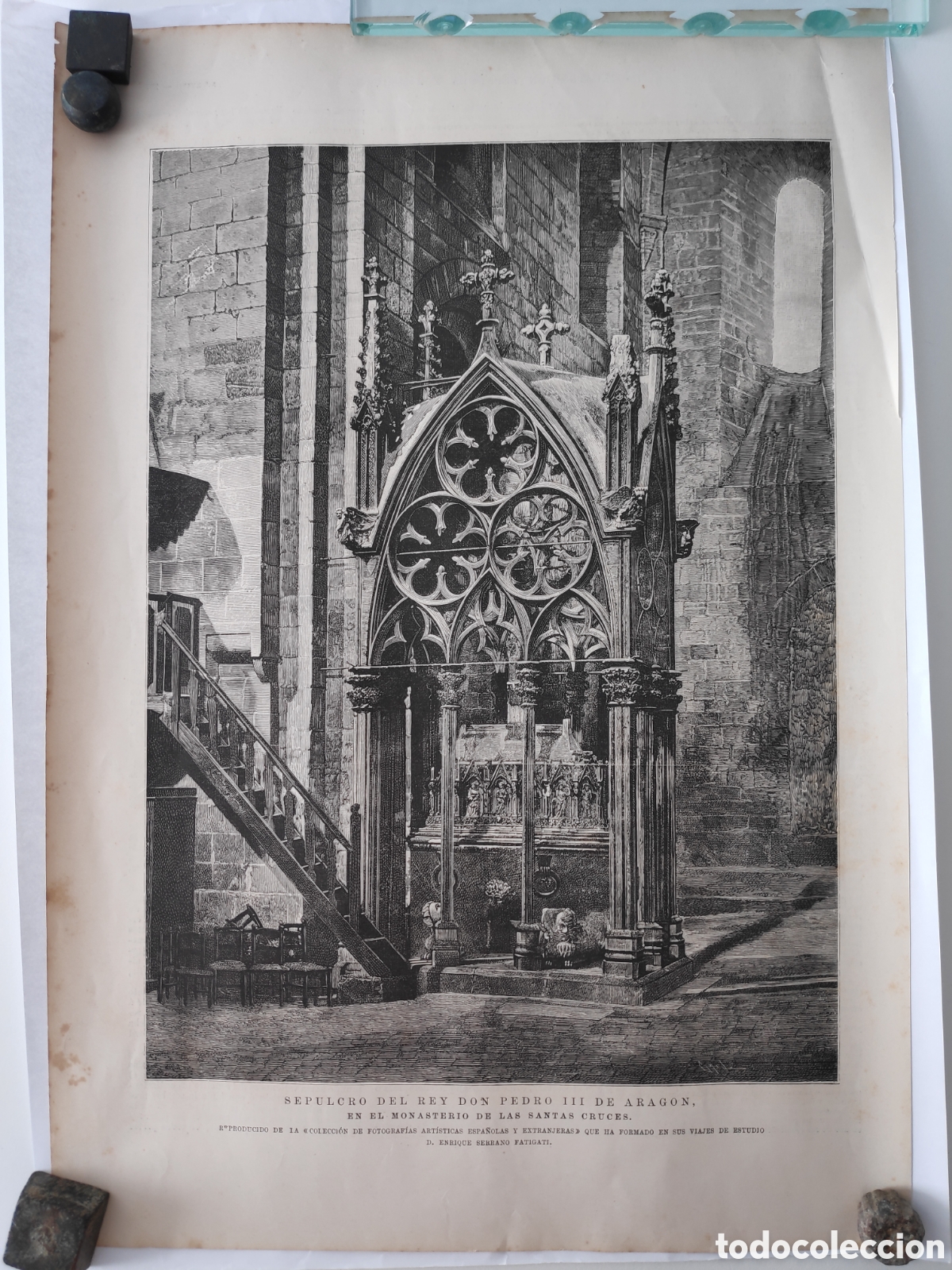 Collectionnisme Papier divers: GRABADO HOJA DE LIBRO MONASTERIO DE SANTAS CREUS Sepulcro de Don Pedro III rey de Aragon Siglo XIII