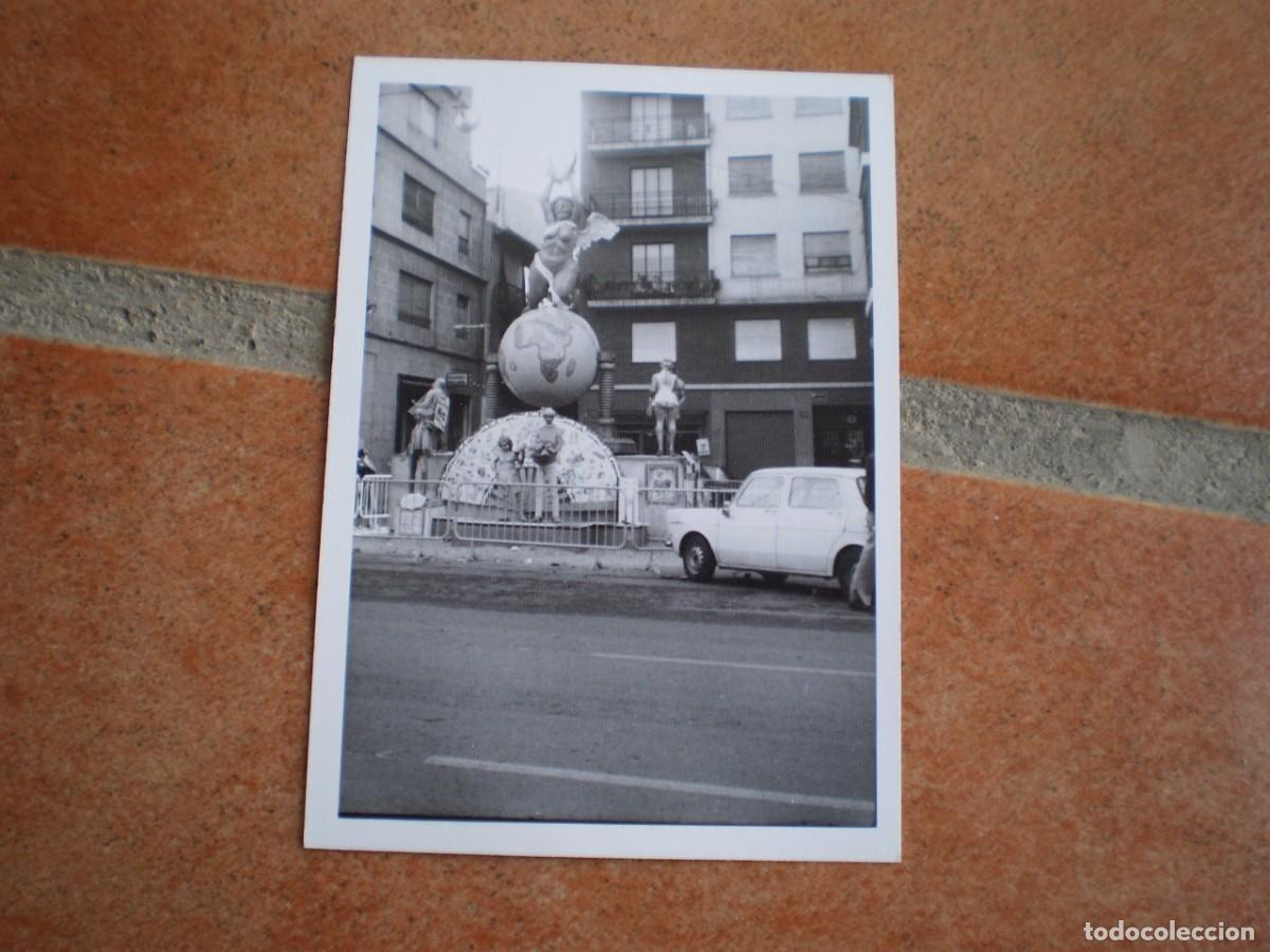 Paper Collecting Others: FOTOGRAFIA ORIGINAL. FALLA VALENCIA. GUILLEM CASTRO. MUJER DESNUDA. FECHADA EN 1976. 10,5X7,5 CM.